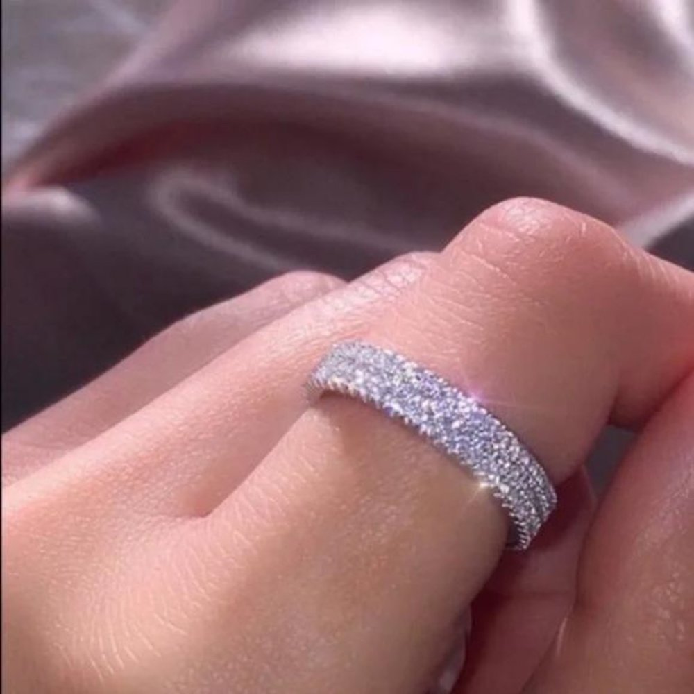 NEW FULL ETERNITY 925 STERLING SILVER DIAMOND RING, CUTE RING, SHINY RING. - Picture 4 of 5